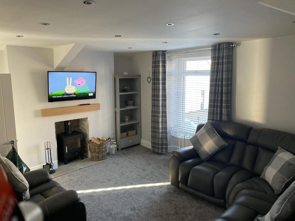 Quirky Cottage In The Centre Of Penrith With A Hot Tub Экстерьер фото